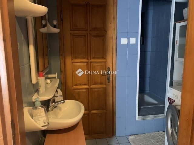 Eladó családi ház, Budapesten, XXII. kerületben 250 M Ft