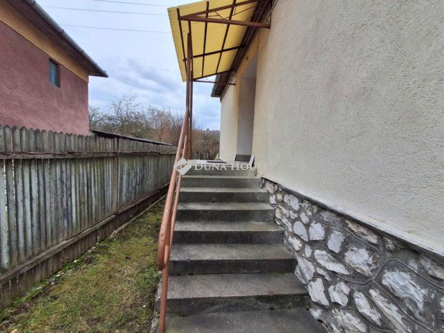 Eladó ikerház, Miskolcon 24.5 M Ft, 3 szobás