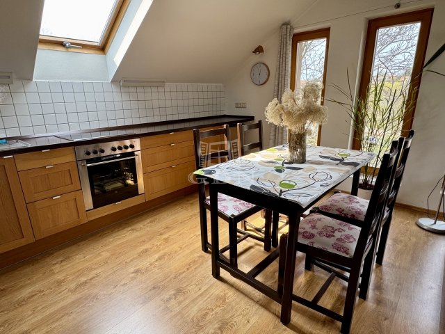 Eladó téglalakás, Biatorbágyon 89.8 M Ft, 3 szobás