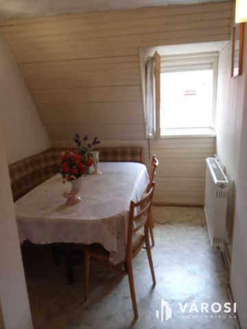 Eladó téglalakás, Sárváron 14.9 M Ft, 1 szobás