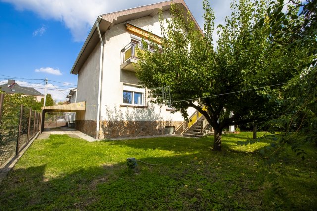 Eladó családi ház, Budapesten, XVI. kerületben 164.9 M Ft