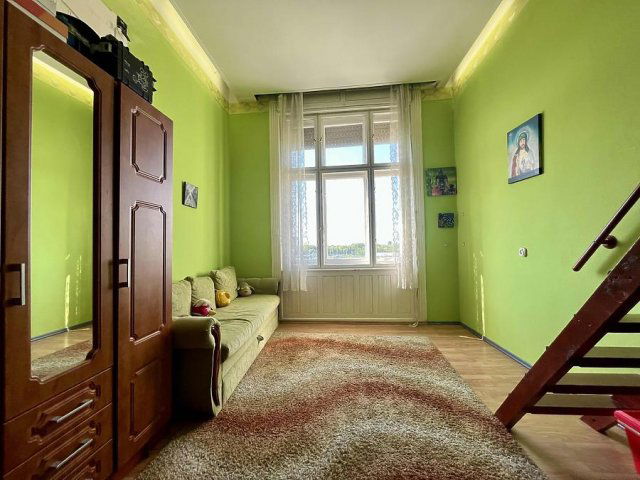 Eladó téglalakás, Budapesten, VII. kerületben, Verseny utcában
