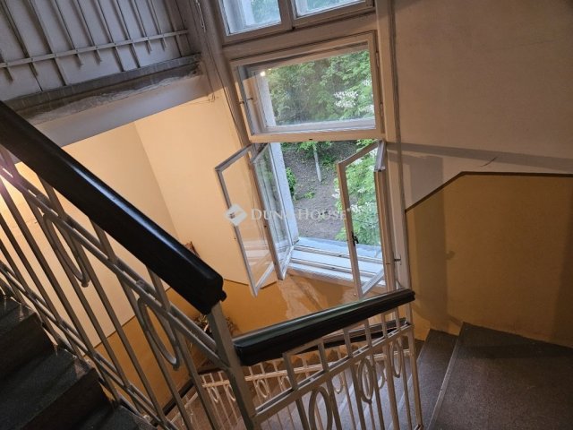 Eladó téglalakás, Budapesten, II. kerületben 184.9 M Ft