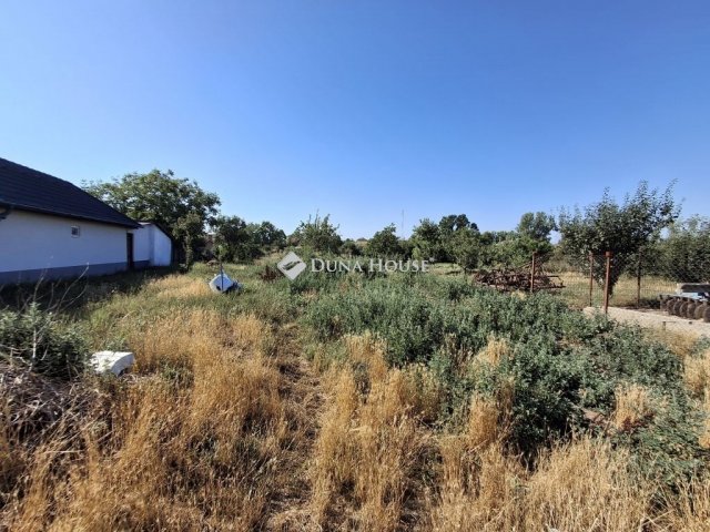 Eladó családi ház, Berettyóújfaluban 18 M Ft, 2 szobás