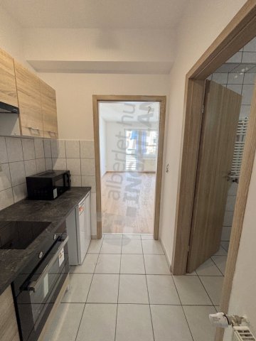 Kiadó téglalakás, albérlet, VIII. kerületben, Fecske utcában