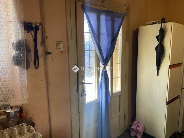 Eladó családi ház, Adonyban 36 M Ft, 2 szobás