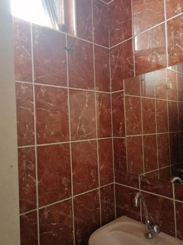 Eladó üzlethelyiség, Oroszlányban 55 M Ft, 10 szobás