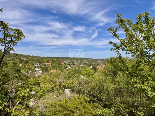 Eladó telek, Budapesten, III. kerületben 54.9 M Ft