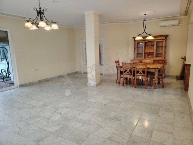 Kiadó családi ház, albérlet, III. kerületben, Remetehegyi úton