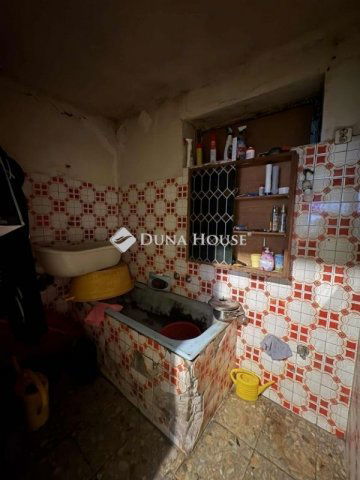 Eladó családi ház, Dabason 34.9 M Ft, 1 szobás