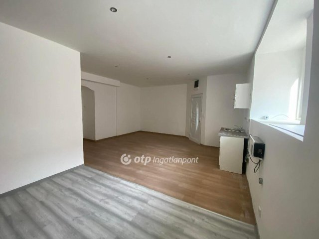 Eladó téglalakás, Budapesten, IX. kerületben 29.99 M Ft