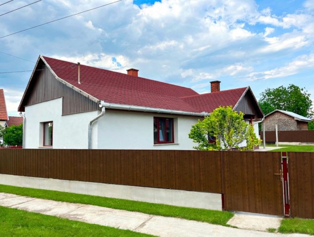 Eladó családi ház, Nádudvaron 35.5 M Ft, 2 szobás