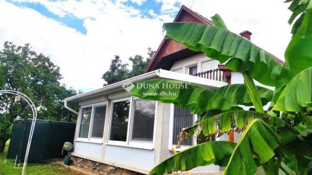 Eladó nyaraló, Mohácson 39 M Ft, 4 szobás / költözzbe.hu