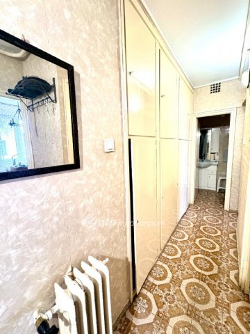 Eladó téglalakás, Szegeden 94 M Ft, 4 szobás