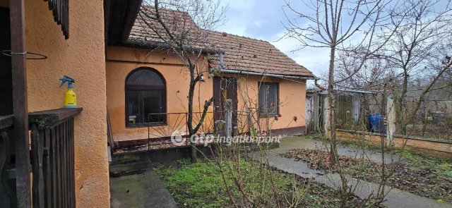 Eladó családi ház, Létavértesen 22.5 M Ft, 2 szobás