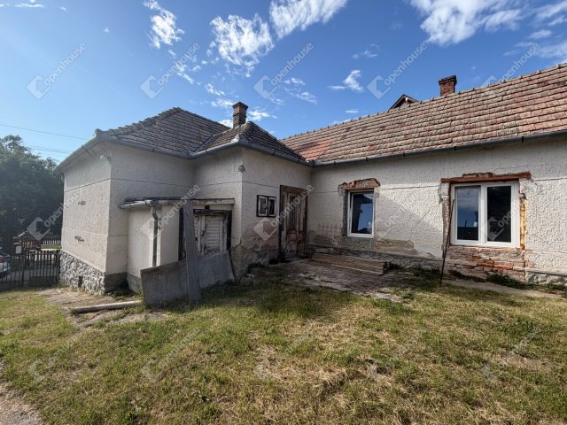 Eladó családi ház, Nemesrádón 25 M Ft, 5 szobás