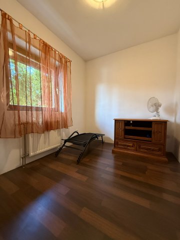 Eladó sorház, Pécsett 113.9 M Ft, 4+1 szobás