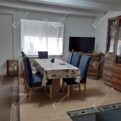 Eladó családi ház, Csépán 7.5 M Ft, 2 szobás