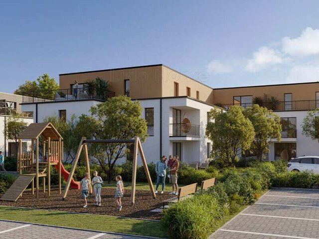 Eladó téglalakás, Győrött 60.001 M Ft, 3 szobás