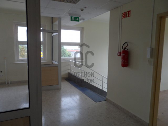 Eladó iroda, Budapesten, X. kerületben 779 M Ft