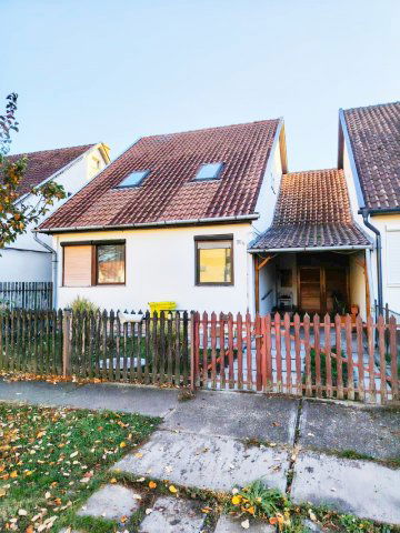 Eladó téglalakás, Gyulán, Nuszbek utcában 70 M Ft, 4+1 szobás