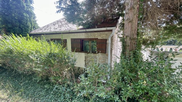 Eladó nyaraló, Velemen 25 M Ft, 2 szobás / költözzbe.hu