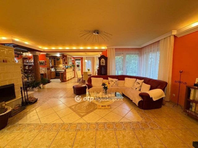 Eladó családi ház, Nyíregyházán 114.9 M Ft, 4 szobás