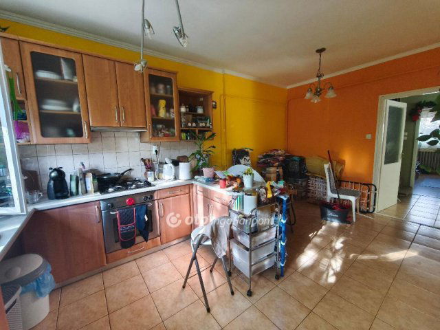 Eladó családi ház, Szentesen 43 M Ft, 5 szobás