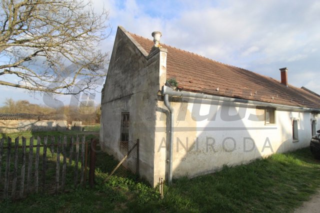 Eladó családi ház, Kemenespálfán 12 M Ft, 3 szobás