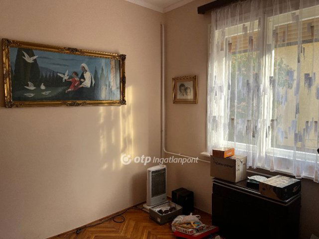 Eladó családi ház, Besenyőtelken 27.9 M Ft, 3 szobás