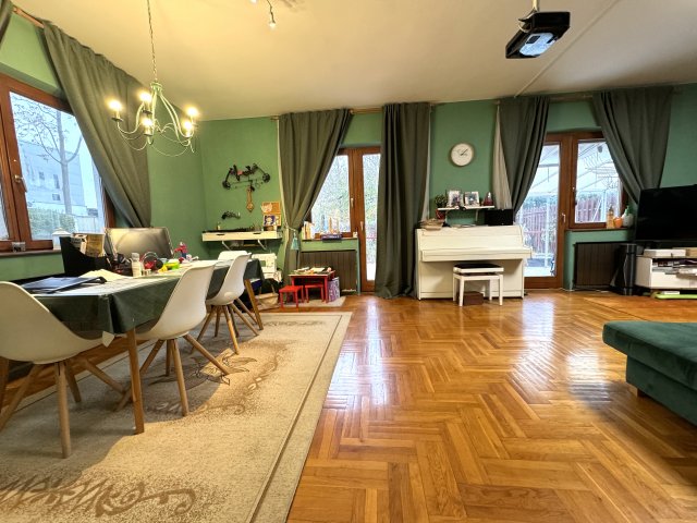 Eladó családi ház, Budapesten, III. kerületben 250 M Ft