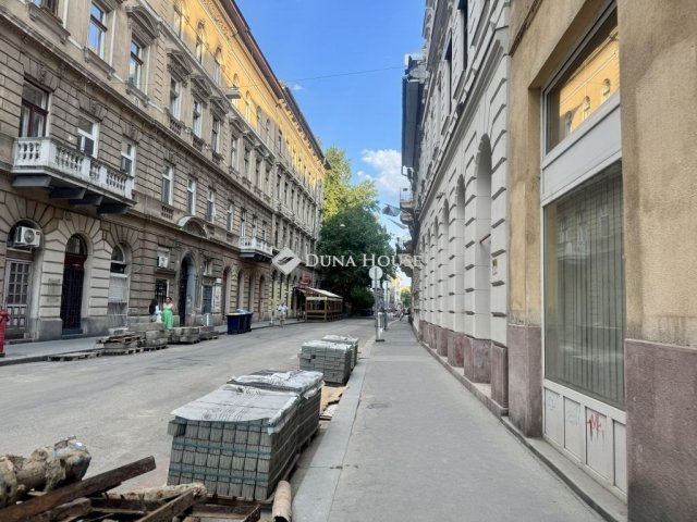 Eladó üzlethelyiség, Budapesten, VI. kerületben 99.99 M Ft