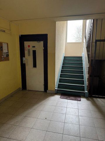 Eladó panellakás, Gödöllőn 54 M Ft, 2 szobás