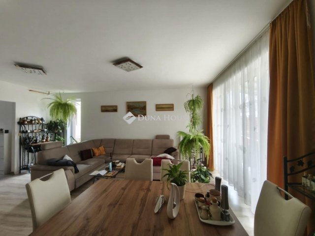 Eladó ikerház, Gödön 126 M Ft, 1 szobás / költözzbe.hu