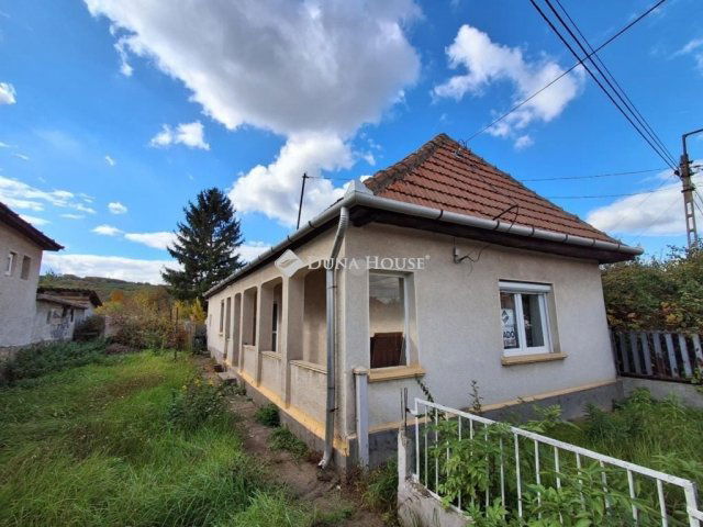 Eladó családi ház, Kurityánon 17.5 M Ft, 2 szobás