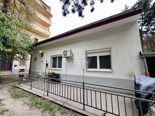 Eladó téglalakás, Budapesten, X. kerületben 65 M Ft, 1+1 szobás