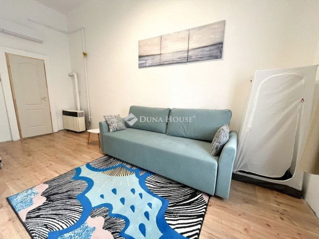 Eladó téglalakás, Budapesten, VIII. kerületben 51 M Ft, 1 szobás