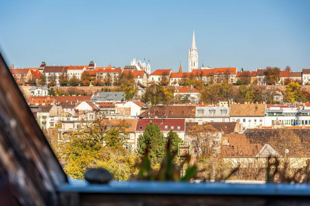 Eladó téglalakás, I. kerületben, Kosciuszkó Tádé utcában