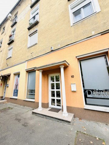 Eladó iroda, Tatabányán 65 M Ft, 4 szobás / költözzbe.hu