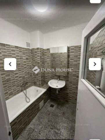 Kiadó téglalakás, albérlet, Pécsett 160 E Ft / hó, 2 szobás