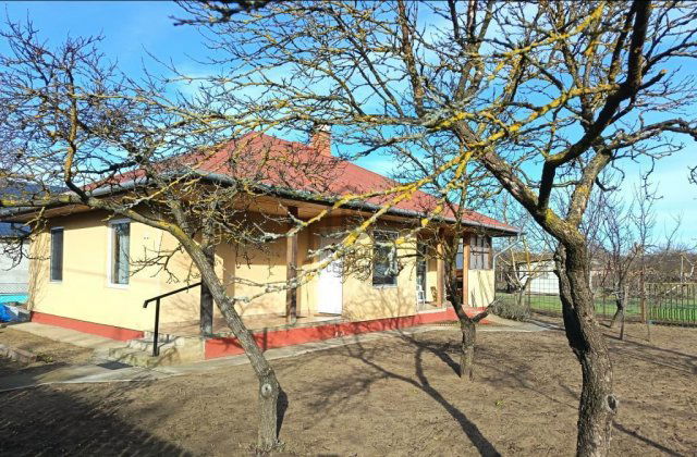 Eladó családi ház, Újszilváson 38.9 M Ft, 3 szobás