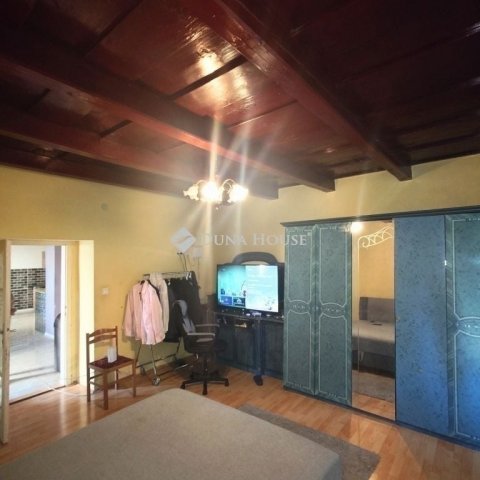 Eladó családi ház, Monoron 63 M Ft, 4 szobás