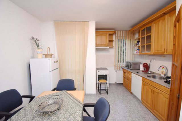 Eladó téglalakás, Debrecenben 89.6 M Ft, 4 szobás