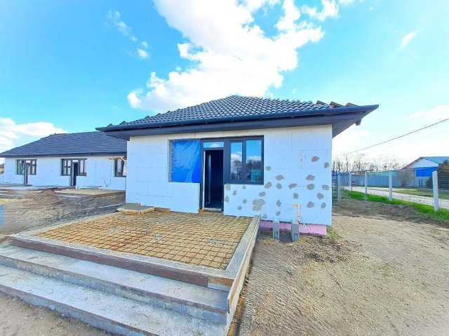 Eladó téglalakás, Kocséren 55 M Ft, 4 szobás