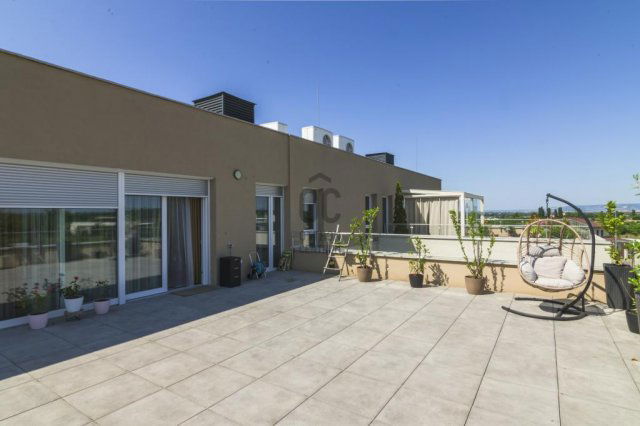 Eladó téglalakás, Budapesten, XVII. kerületben 142 M Ft