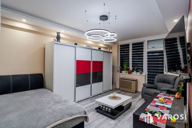 Eladó téglalakás, Szegeden 59.9 M Ft, 2 szobás