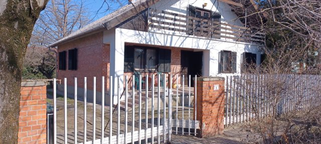 Eladó családi ház, Szolnokon 95 M Ft, 3+1 szobás