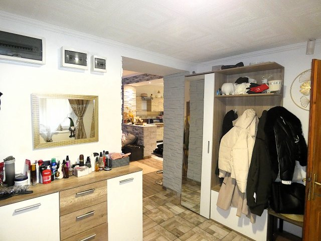 Eladó családi ház, Törökszentmiklóson 40 M Ft, 3 szobás