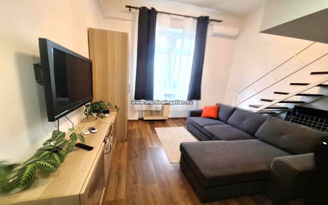 Eladó téglalakás, Budapesten, VIII. kerületben, Baross utcában