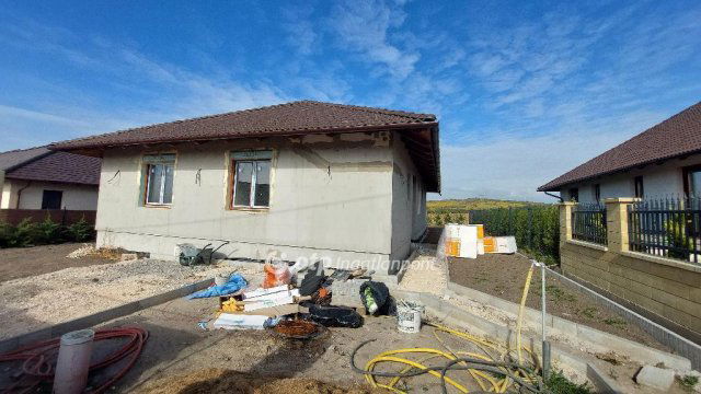 Eladó családi ház, Vácrátóton 139.5 M Ft, 4 szobás